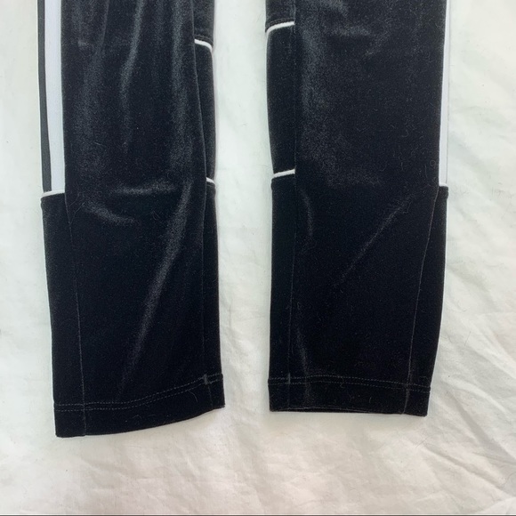 Velvety Adidas Leggings - Picture 8 of 10